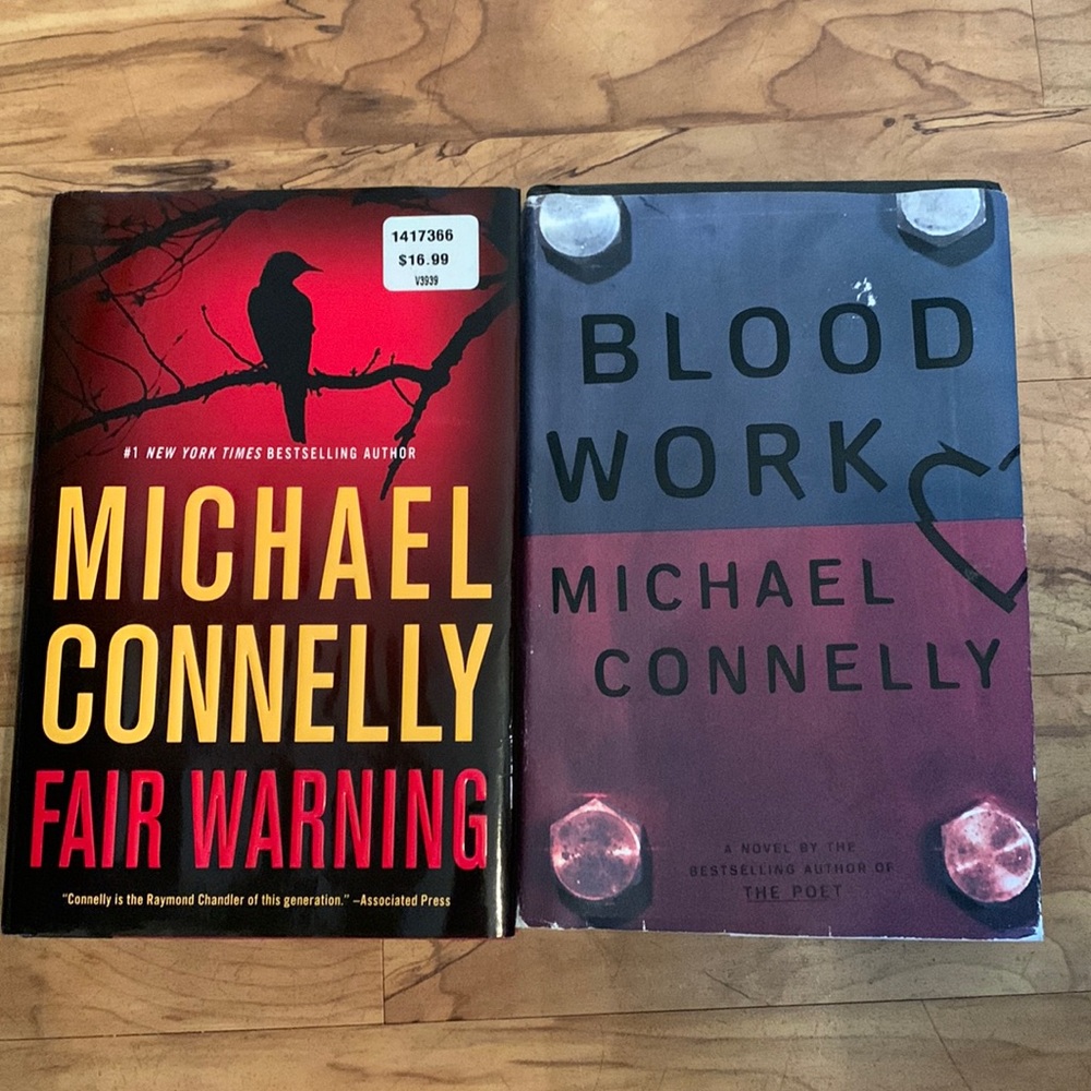 Set of 2 Michael Connelly hardcover mystery books with dust jackets VGUC